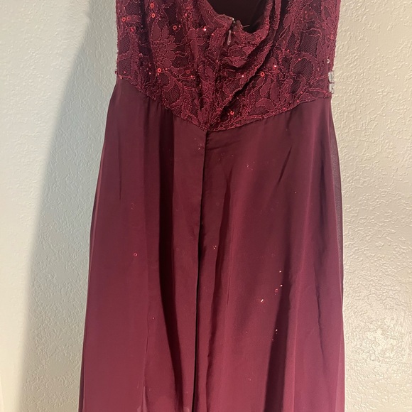 Speechless Deep Maroon Strapless Dress - Picture 6 of 8